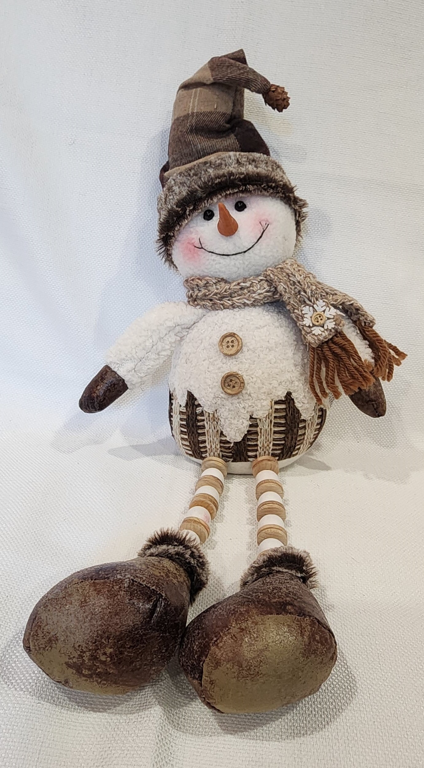 Plush Sitting Snowman Couple, 2 Assorted